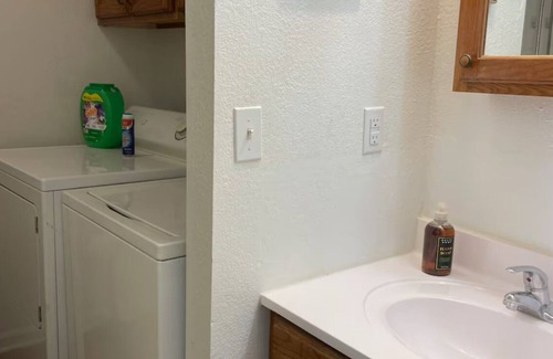 Hardy Condominio | A charming 2BR home—better than a room—Vacation Condo No. 6, Near Spring River