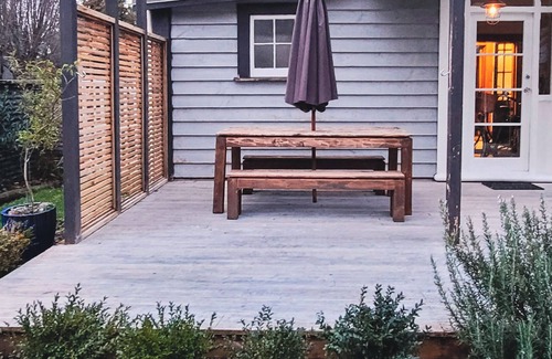 Solway Casa | A charming 4-bedroom home! Just steps away from cozy cafes and local shops.