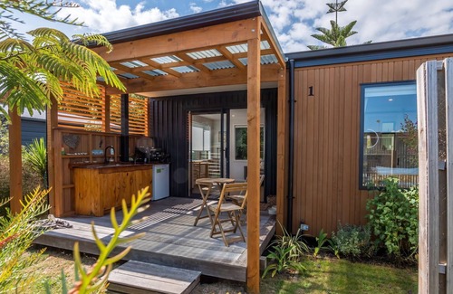 Pohara Cabina | A charming coastal studio just a few steps from the beach