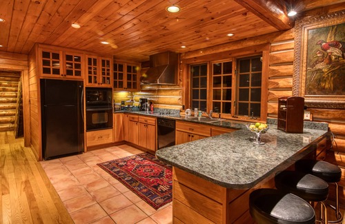 Lake Placid Cabina | Una encantadora residencia de cuatro estaciones a orillas del lago Placid.