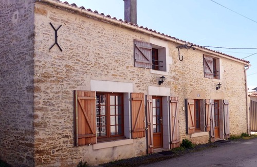 Sigournais Casa | Una casa encantadora en una aldea rural cerca de Sigournais, a 30 minutos del Puy du Fou