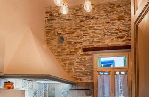 Paleopolis Casa | A charming retreat with timeless beauty