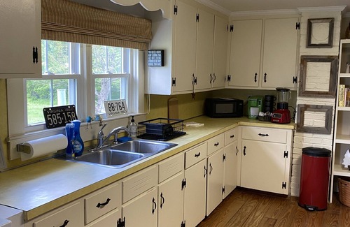 South Hill Otro | A charming turn of the century farmhouse in the heart of Lake Country.