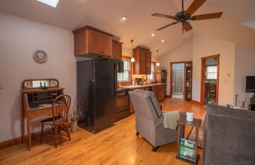 Cashton Casa | ¡Un loft urbano en un entorno campestre! Hermosa y serena ...