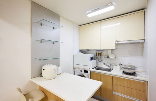 Yeoksam Apartamento | A clean two-bedroom home right in front of Seolleung Station