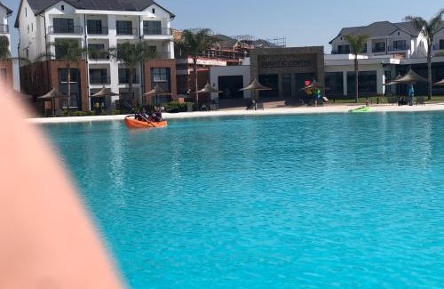 Tshwane Apartamento | A Coastal/island experience at a Large 2 bed apartment at a Crystal Lagoon Estate.