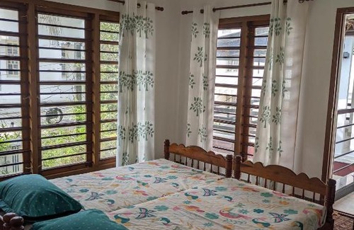 Kochi Apartamento | A tranquil stay just 3 km from city!