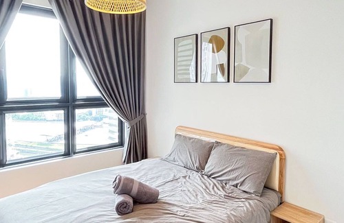 Taman Pertama Apartamento | A Comfy 3BR Apt Near Sunway Velocity, FREE Parking