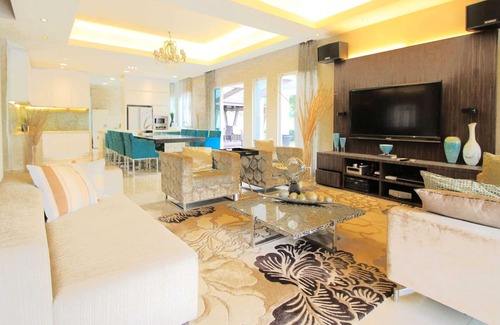 Cheras Casa | A Comfy & Spacious 4BR House with Gazebo