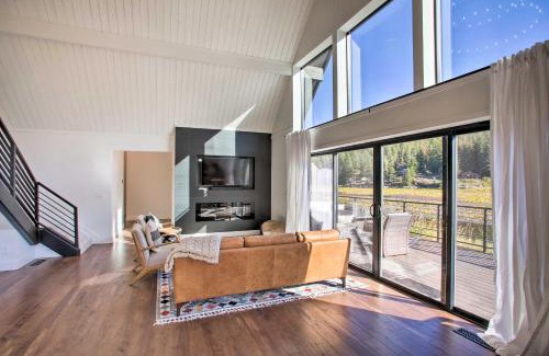 Twin Lakes Casa | A Contemporary Dream Lakefront Rathdrum Oasis!