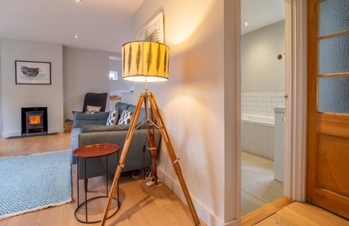 Snape Cabina | A contemporary, single-storey holiday retreat located in the heart of Snape within strolling distanc