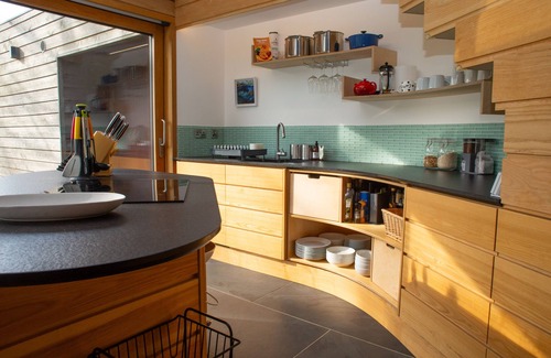 Newport Casa | A contemporary Welsh Eco house, set in an acre of land nestled on the Preseli Hills above the sea