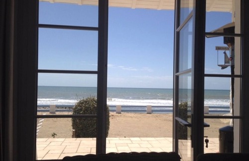 Jard-sur-Mer Casa | A corner of Paradise ... feet in the water