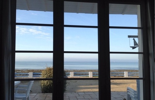 Jard-sur-Mer Casa | A corner of Paradise ... feet in the water