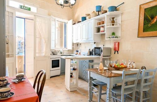 Birzebbuga Apartamento | A Cosy Nest Overlooking The Sea - Happy Rentals