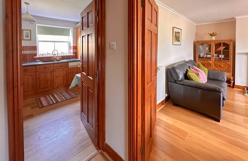 Reeth Cabaña | A cosy stone cottage with stunning views, village charm, and adventure at your doorstep