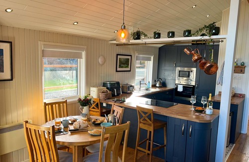 Yanwath Cabaña | A cottage that sleeps 5 guests in 3 bedrooms