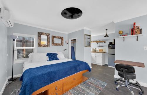 North Oak Park Casa | A Cottage - Walk to UC Davis & Shriners