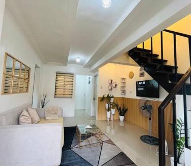 Plaridel Casa | A Cozy 2-bedroom Home in Malolos - prime location