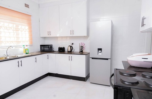 Lilongwe Casa | A cozy 3-bedroom apartment with WiFi, hot water and DSTV in Lilongwe
