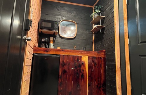 Ozark Apartamento | A cozy cabin with Ozark Mountain Views!
