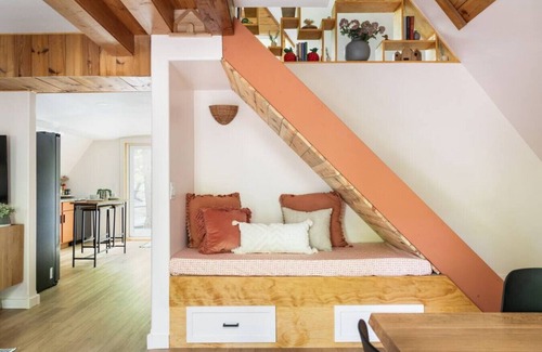 Interlochen Cabaña | A cozy getaway nestled in the woods of Northern Michigan.