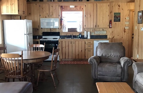 Murfreesboro Cabina | ¡Una escapada acogedora en el río Little Missouri!
