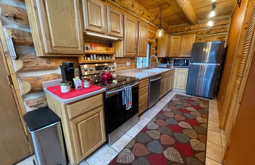 Hartsel Cabina | A cozy log cabin in the Rockies! Close to Buena Vista or daytrip to Breckenridge
