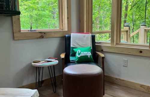 Campton Cabina | A Cozy Retreat in the Woods