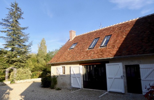 Chitenay Casa | Un granero acogedor, tecnológico y elevado en el corazón del área de los grandes castillos de Loire Valley
