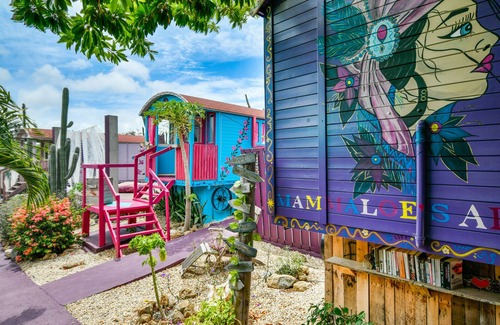 Oranjestad Cama Y Desayuno | A Creative Boho Oasis in Aruba — Long-Stay Haven & Yoga Venue