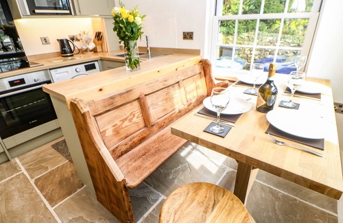 Fremington Casa | A D COACH HOUSE, pet friendly, character holiday cottage in Reeth