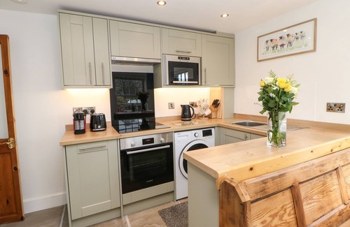 Fremington Casa | A D COACH HOUSE, pet friendly, character holiday cottage in Reeth