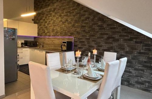 Buehlertal Apartamento | A&D Ferienwohnung Elsasser Blick - Bühlertal bei Bühl, Baden-Baden & Schwarzwald
