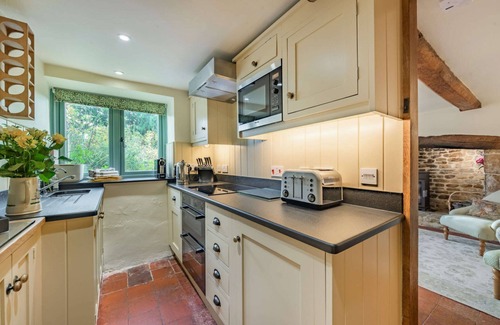 Moreton-in-Marsh Cabaña | A delightful two bedroom Cotwold holiday cottage with garden - Cosy Corner