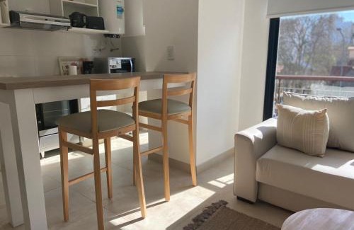 Zona de La Perla Apartamento | A Departamento monoambiente a pasos del mar
