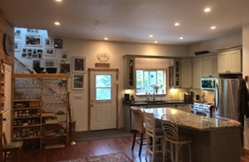 Victoria Beach Cabaña | A family cottage, in the woods.