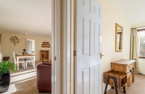 Westleton Cabaña | A family-friendly cottage set within ten acres of beautiful landscaped gardens benefiting from onsit