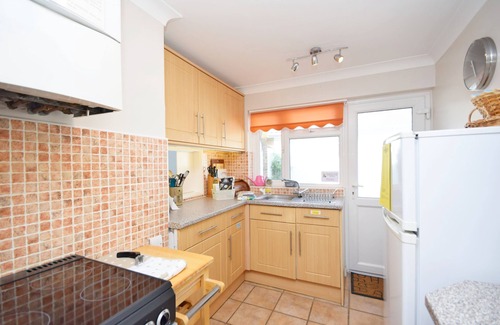 East Wittering Cabaña | Una casa familiar con capacidad para 6 personas en 3 dormitorios