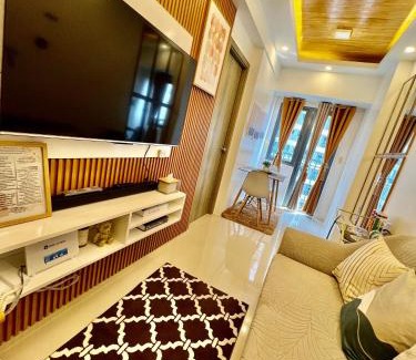 Highway Hills Hotel | A fancy Staycation by DMR