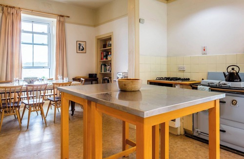 Isle of Arran Cabaña | A fantastic family home situated on the seashore with stunning views over Lamlash Bay to Holy Isle.