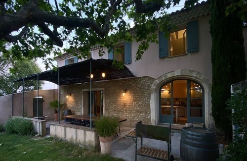 Tulette Otro | Una casa de campo en Provenza, cerca de Mont Ventoux, absoluta calma en medio de los viñedos.