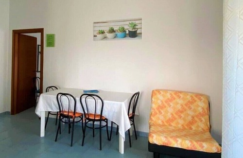 Mondragone Apartamento | A FEW STEPS FROM THE SEA!