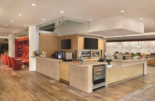 Chinatown Casa | A Financial District stay with views of the Bay !!