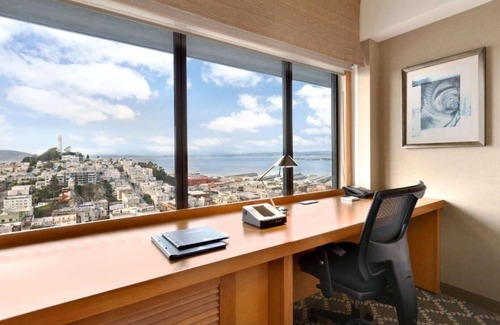 Chinatown Casa | A Financial District stay with views of the Bay !!