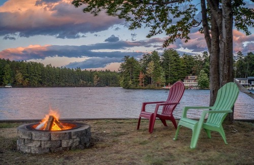 The Bays Casa | A four-season lakefront getaway on your own private peninsula