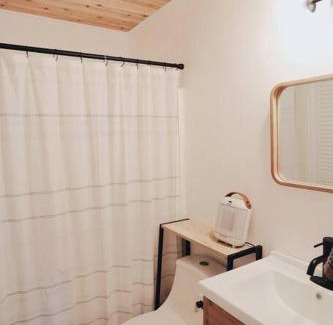 Arrowhead Villas Casa | A-Frame Cabin in The Woods, Close to Shops!