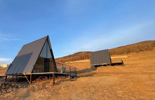 Ulaanbaatar Complejo | A-frame Cabines
