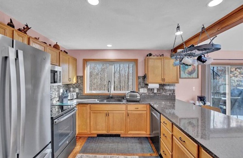 Gouldsboro Chalet De Esquí | A-Frame Chalet - Mountain modern in Big Bass Lake with pool!