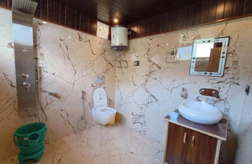 Banjar Casa | A frame cottage jibhi